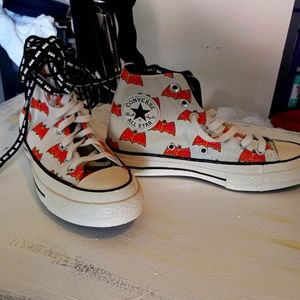 Converse size 5 men 7 women